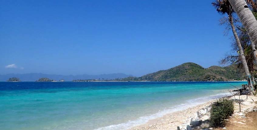 Snorkeling near Coron